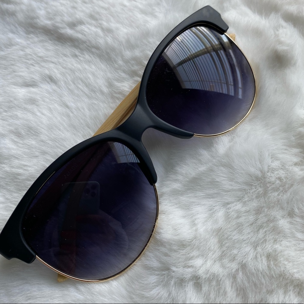 Sunglasses - no brand